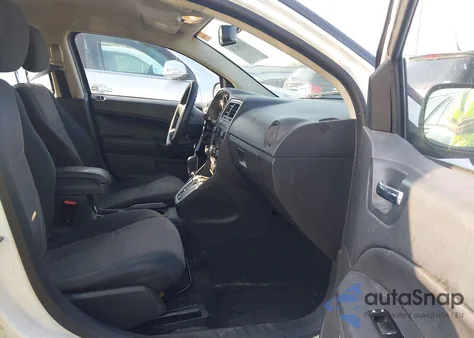 2011 Dodge Caliber Mainstreet z USA, uszkodzony, nr VIN 1B3CB3HA0BD242404